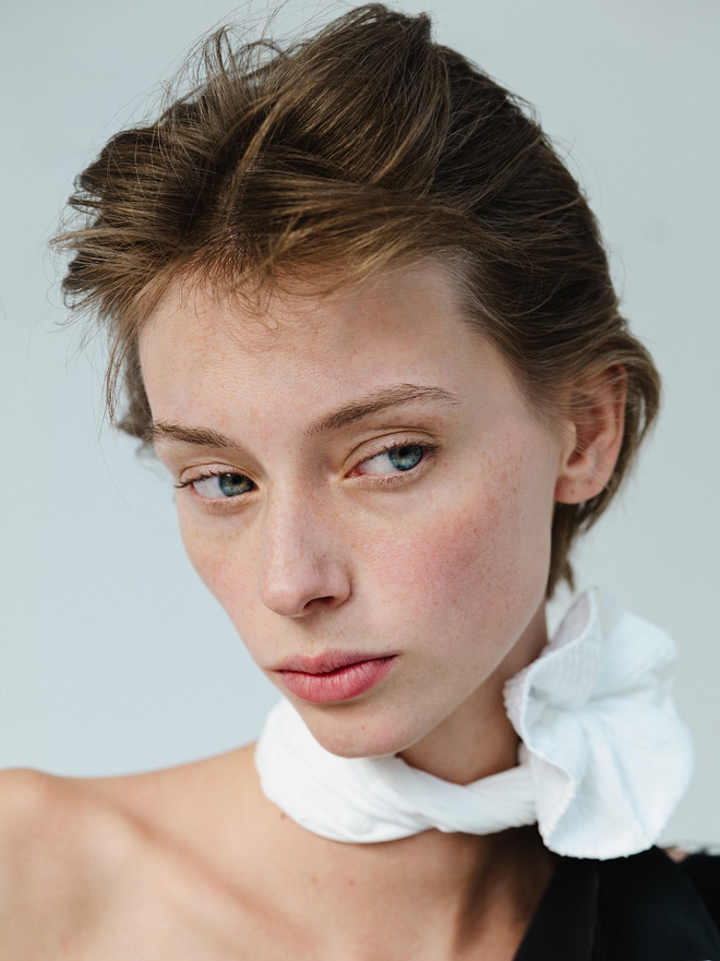 "Cục vàng" của Chanel là nữ thần phương Bắc có đôi mắt xanh rực rỡ, nhìn vào chỉ sợ bị thôi miên- Ảnh 14.