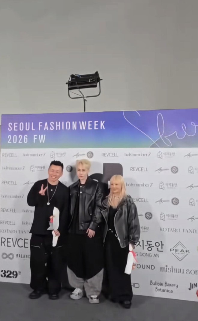Giật mình: Jack chuyển hướng sang thời trang, được Seoul Fashion Week chú ý, chuyện gì vậy?- Ảnh 4.