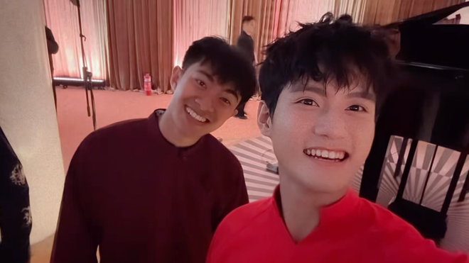 Lê Tuấn Khang tại WeChoice Awards 2025 đi đến đâu ai cũng nhận ra, thật thà dễ thương như những clip triệu view- Ảnh 7.