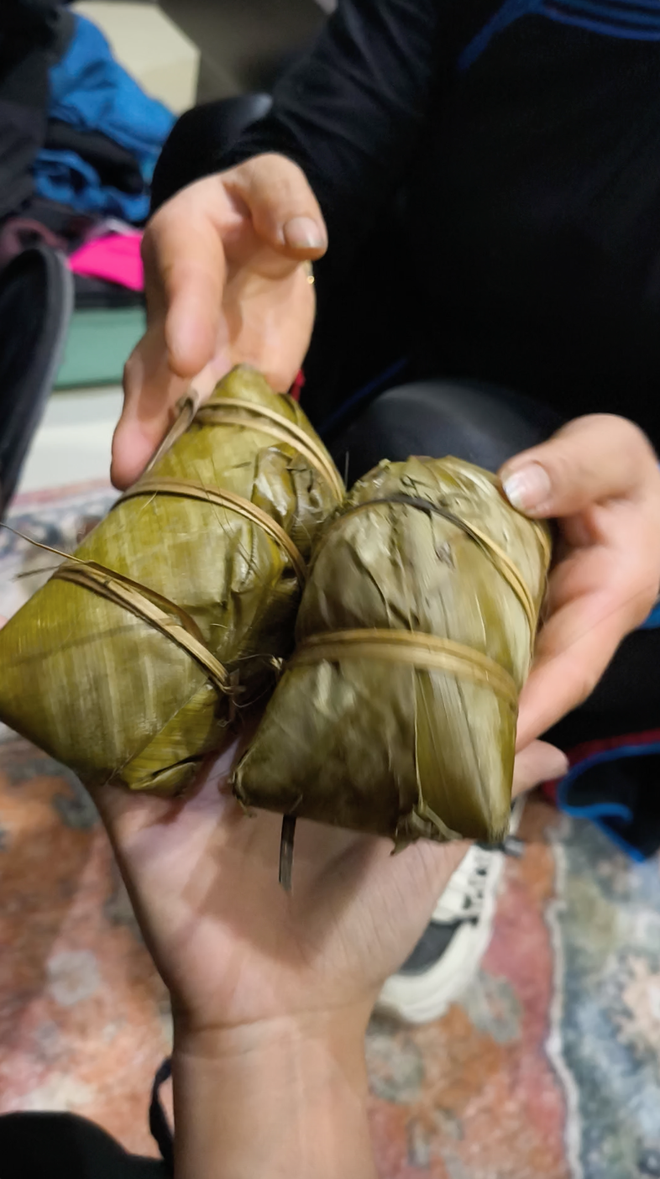 2 thứ được chị Thông mang từ tận Bản Liền và TP.HCM, mất gần 1 ngày di chuyển mới tới nơi - Ảnh 6.