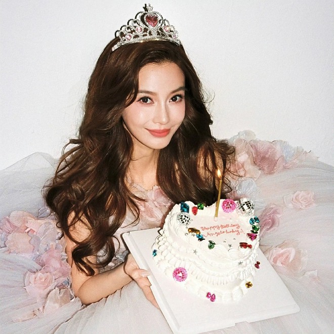 Angelababy đang yêu nam thần đê tiện bị ghét bỏ nhất showbiz? - Ảnh 1.