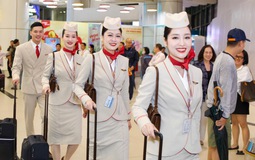 Cận cảnh đồng phục của Sun PhuQuoc Airways trong chuyến bay đầu tiên