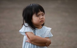 Những người bản tính xấu thường có 8 hành vi này, cha mẹ nhắc con cẩn thận!