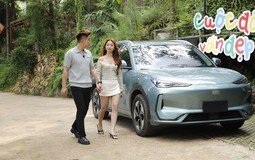 Cặp vợ chồng GenZ Hà Nội "tậu" Monjaro, rồi tiếp tục “phải lòng” xe điện Geely EX5