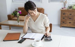 40-55 tuổi: Đừng để "trend" dắt mũi tiền bạn - 5 cách tránh mất sạch chỉ vì "đầu tư theo phong trào"