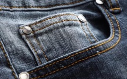90% người mặc quần jeans không biết công dụng của chiếc túi nhỏ xíu ở bên hông