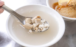 Người phụ nữ 47 tuổi đột quỵ qua đời vì thường xuyên uống nước canh