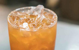 Loại nước "phá gan" chẳng kém rượu nhưng được coi là lành mạnh hơn, cả người lớn lẫn trẻ em đều thích