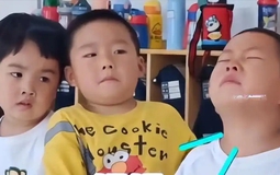 Đứa trẻ đi học về nói: "Cô dùng xẻng đánh con" - Cả nhà chạy đến trường hỏi tội, sự thật xót xa