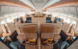 Siêu máy bay kết nối Hà Nội với thành phố đắt đỏ bậc nhất thế giới vừa đáp xuống Nội Bài