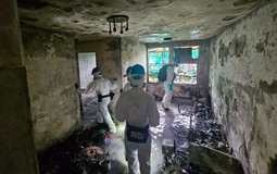 Bên trong những căn hộ đã cháy hết, chỉ còn lại thương đau ở Hong Kong (Trung Quốc)