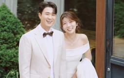 HLV thể lực ĐT Việt Nam tung ảnh cưới xịn xò, cô dâu xinh như idol Hàn, Duy Mạnh, Hoàng Đức thả tim chúc mừng