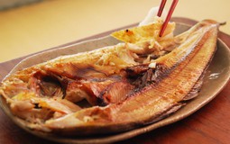 Chàng trai 24 tuổi bất ngờ nhận tin mắc ung thư, bác sĩ ngậm ngùi: “Giá như đừng ăn nhiều 1 loại cá này”