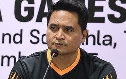 Thua 0-2 và mất quyền tự quyết vào bán kết SEA Games, HLV Malaysia tâm phục khẩu phục: "Việt Nam tốt hơn"