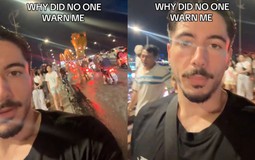 Khách Tây ướt sũng ở Đà Nẵng, khóc thét trách dân mạng "sao không cảnh báo"