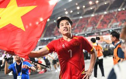 Phỏng vấn nóng ngôi sao sáng nhất U22 Việt Nam - Đình Bắc: "Vô địch trên đất Thái sướng không gì bằng!"