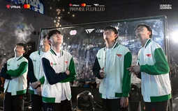 Hình ảnh T1 khiến fan Việt không thể nào quên, gần gũi ấm áp đến lạ