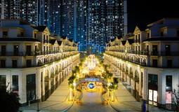 Hàng ngàn du khách đổ về Malibu Walk Ocean Park 1 dịp Noel 2025