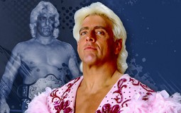 Trả 15 triệu thuê huyền thoại thể thao chúc mừng đám cưới, fan bức xúc vì idol say xỉn, còn phát ngôn cực sốc