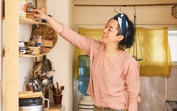 3 thói quen tưởng vô hại nhưng đang đốt tiền của phụ nữ trung niên - mỗi tháng bay mất 20% thu nhập