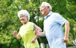 Khi về già có 3 nỗi sợ: Một là té ngã, hai nỗi sợ kia đáng tiếc nhiều người già lại không nhận ra!