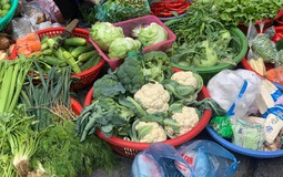 10 loại rau củ quả dễ bị phun thuốc nhất chợ