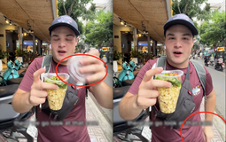 Mua cốc bắp nướng mỡ hành 20k, khách Tây có hành động đắt giá khiến nhiều người Việt phải suy ngẫm