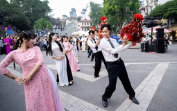 Hàng ngàn bạn trẻ hào hứng với sân chơi Việt phục cùng Bảo Tín Mạnh Hải