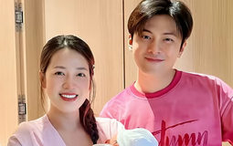 Bức ảnh để lộ cận nhan sắc thật của Puka hậu sinh con đầu lòng