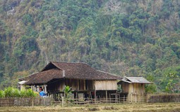 Ngôi làng “bị bỏ quên” ở miền Bắc: Không điện, không đường, nhưng vẫn đón nườm nượp khách ghé thăm