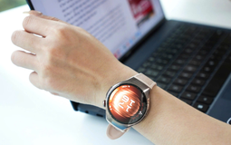 Huawei Watch 5: "Một chạm" mở tương lai thiết bị đeo thông minh