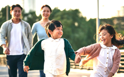 Chuyên gia tài chính đầu đời của con