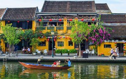 Check-in Hội An mùa hè: Phụ nữ 40+ nên mang gì để lên hình đẹp mà vẫn gọn nhẹ?