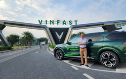 Dùng 2 đời VinFast VF 9, chủ xe đánh giá: "Xe VinFast ngày càng hoàn thiện và tốt hơn"