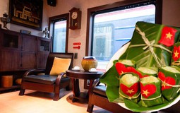 Chính thức ra mắt đoàn tàu 2 tầng "Hà Nội 5 cửa ô": Hành khách có thể vừa đi tàu vừa nghe hát xẩm!