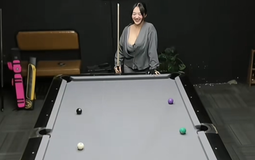 Zin thích nấu ăn bất ngờ trổ tài "bida", khiến hàng triệu anh em game thủ ngỡ ngàng