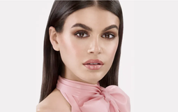 Kaia Gerber - Nàng thơ thời đại mới của NARS