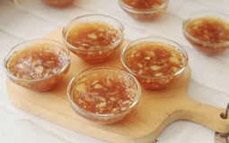 Làm món ăn cực đơn giản mà lạ miệng lại rất tốt "đẩy bay" chứng táo bón và loét miệng do nhiệt