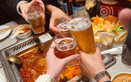 4 thực phẩm người thông minh không bao giờ dùng chung khi uống bia rượu, nhiều người nghe xong... "ngã ngửa" vì quen