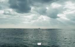 Kỳ tích sinh tồn giữa biển của 3 người dân Lý Sơn:  Không ai ở Lý Sơn phải đối diện với biển một mình