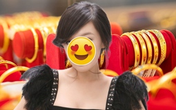 Nữ diễn viên mua 2 kg vàng, giờ choáng váng trước số tiền lãi vào ngày giá vàng lập đỉnh