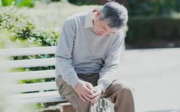 Cụ ông 72 tuổi sống một mình nhiều năm vẫn mắc giang mai: BS chỉ ra "con đường lây bệnh" nhiều người Việt bỏ qua