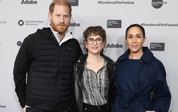 Sự thật đằng sau cái nắm tay hờ hững của Meghan bên cạnh Harry