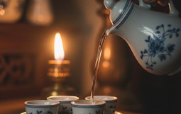 Hé lộ thứ các gia đình sung túc luôn thay mới trên bàn thờ mỗi ngày