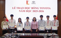Toyota Việt Nam cùng các đại lý trao tặng 123 suất học bổng hỗ trợ sinh viên năm 2025