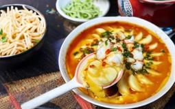 Đây là món ăn ngon, dễ làm nên nấu trong bữa tối đêm giao thừa Tết Nguyên đán mà từ già đến trẻ đều thích