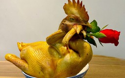 Luộc gà cúng giao thừa chớ bỏ qua 3 thao tác quan trọng: Gà đẹp, vàng ươm, thịt căng mọng, không khô