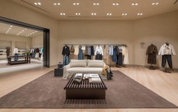 Hé lộ không gian cửa hàng thân thiện với môi trường của Massimo Dutti tại Crescent Mall