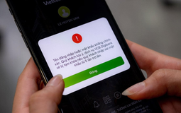 Giật mình tin nhắn "Khóa tài khoản" ngày Tết: Cú lừa tiền tỷ chỉ sau một cú chạm