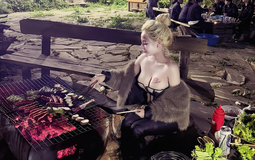 Ngồi nướng thịt, hot girl bất ngờ "viral", được vô số anh em lan truyền hình ảnh khắp MXH